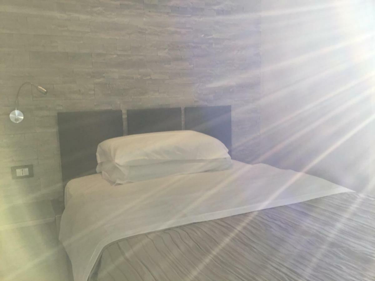 A 2 Passi Da Bed & Breakfast ฟอจเจีย ภายนอก รูปภาพ